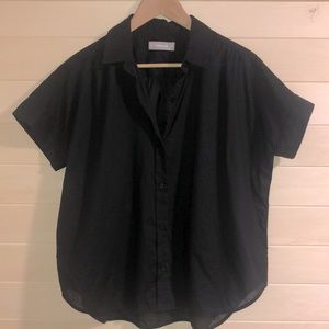 Everlane size medium 100% cotton button down blouse in black